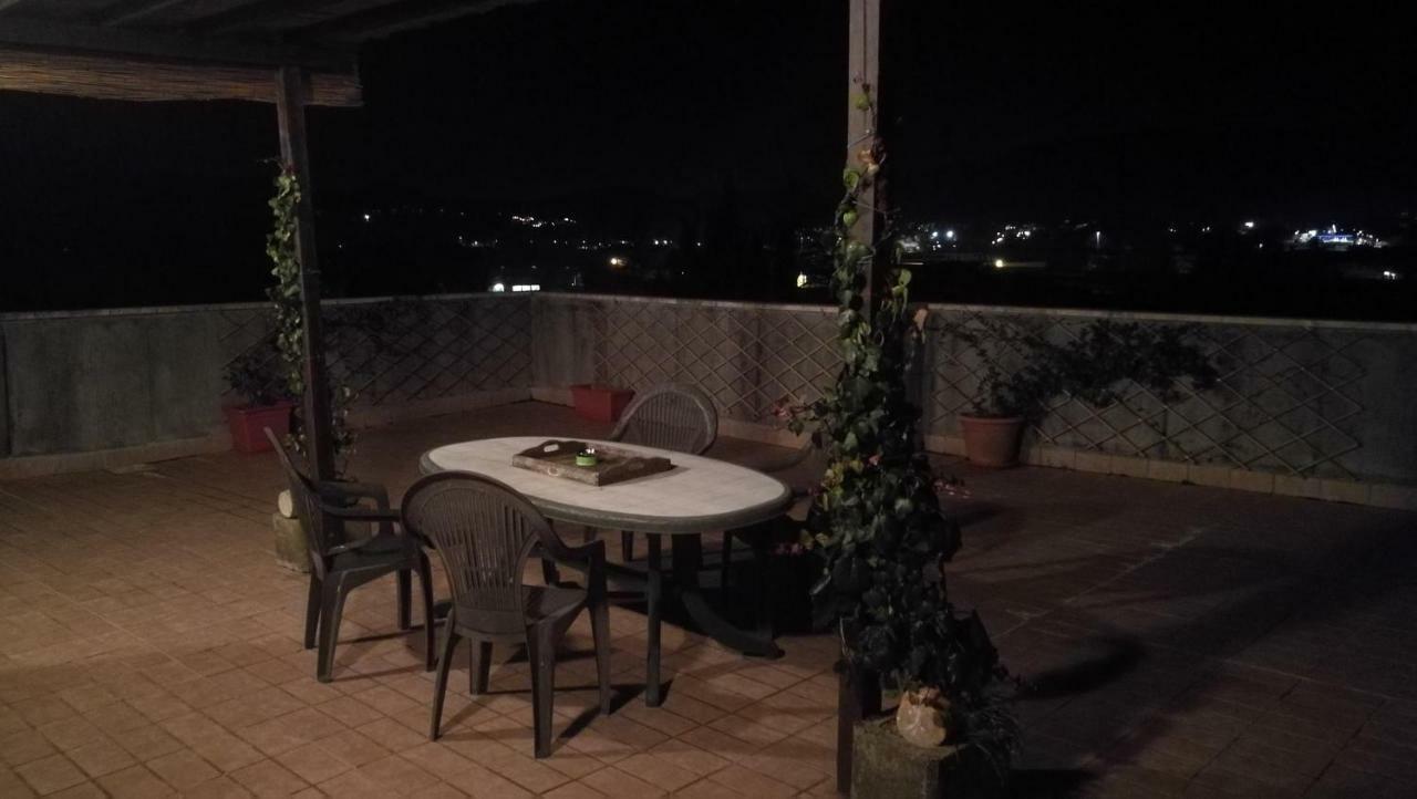 Apartamento Attico A Barberino Di Mugello Exterior foto